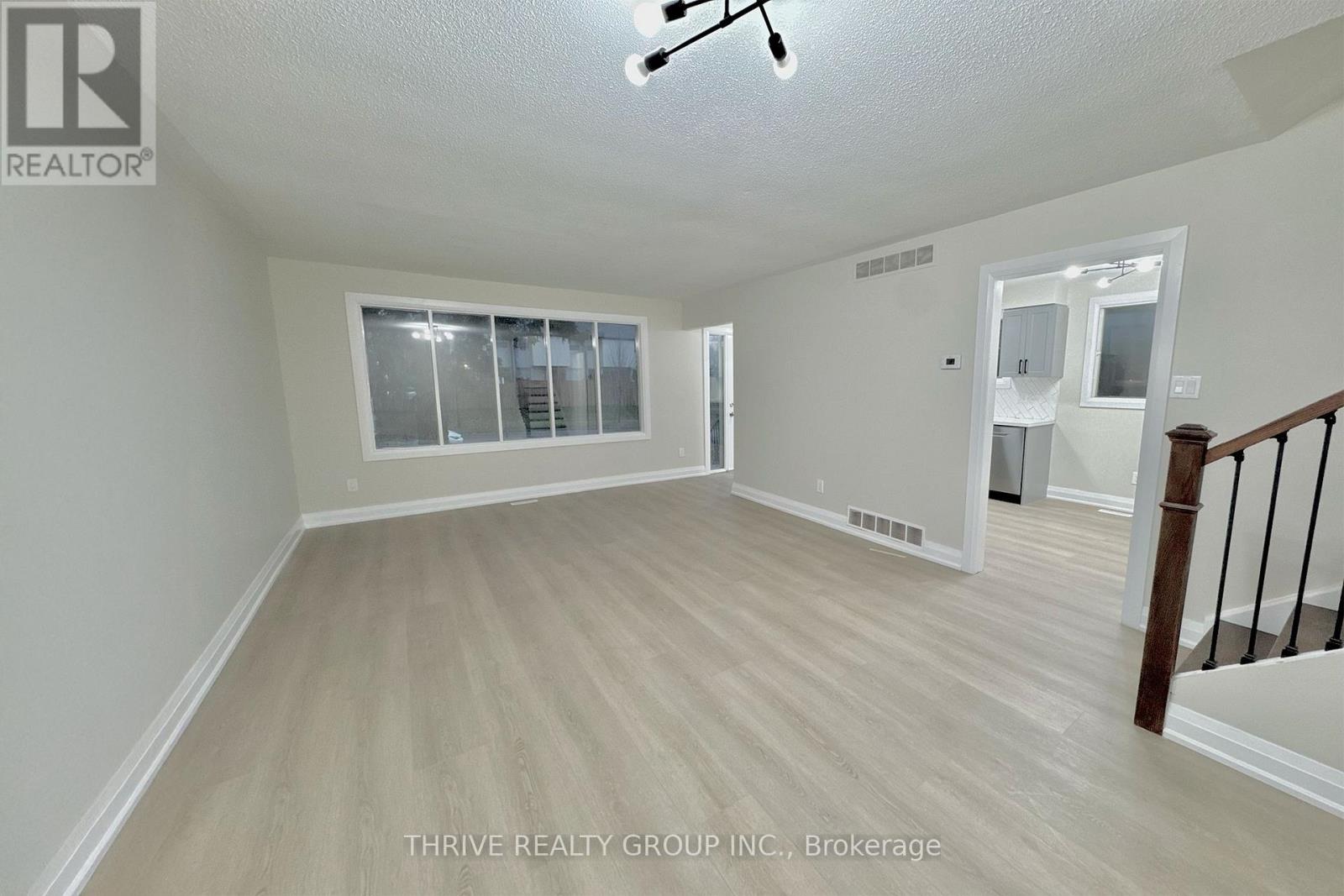 645 Chiddington Avenue, London South, Ontario  N6C 2W6 - Photo 7 - X12593444