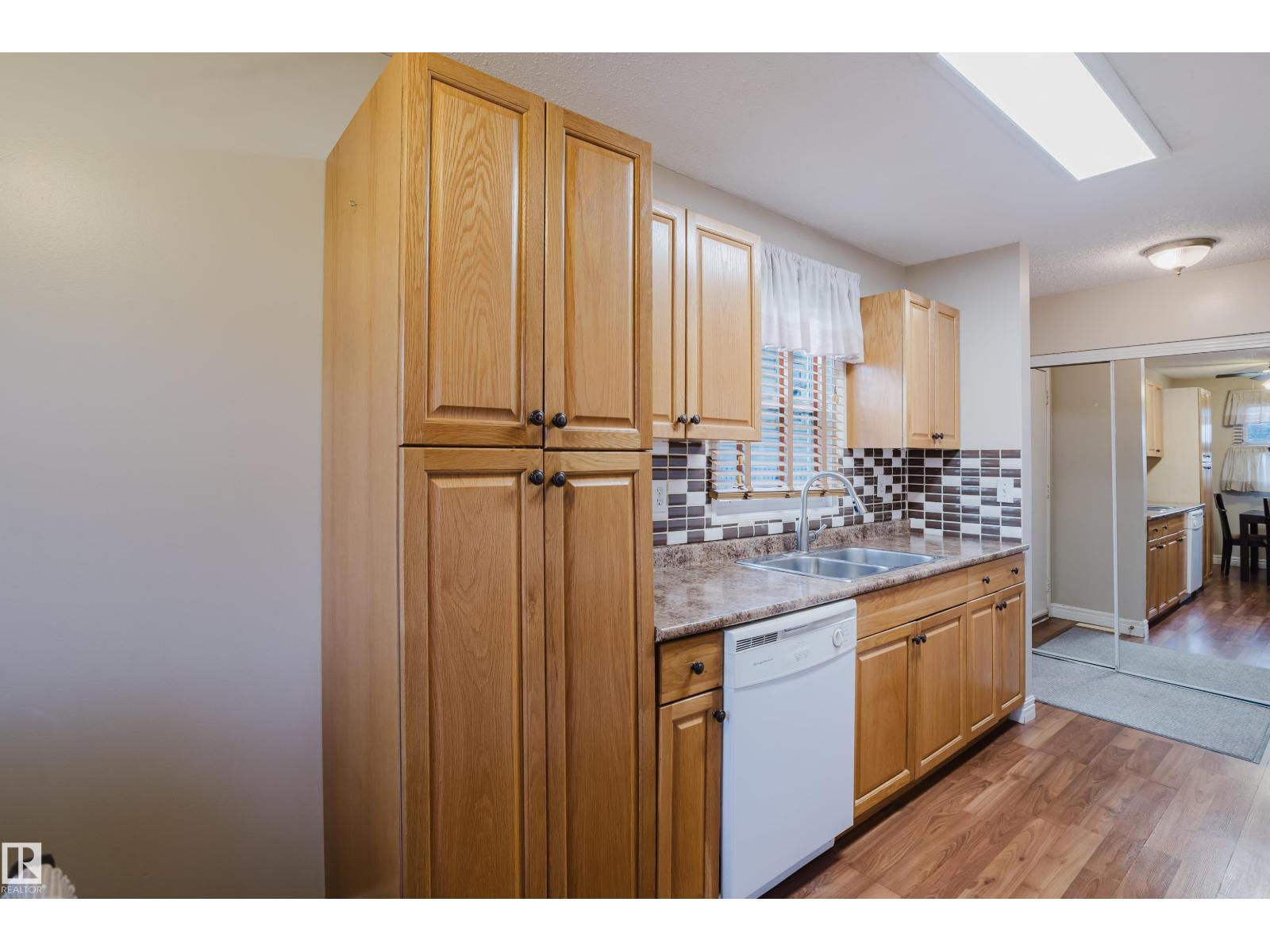 13037 127 St Nw, Edmonton, Alberta T5L 1B3 - Photo 5 - E4467215