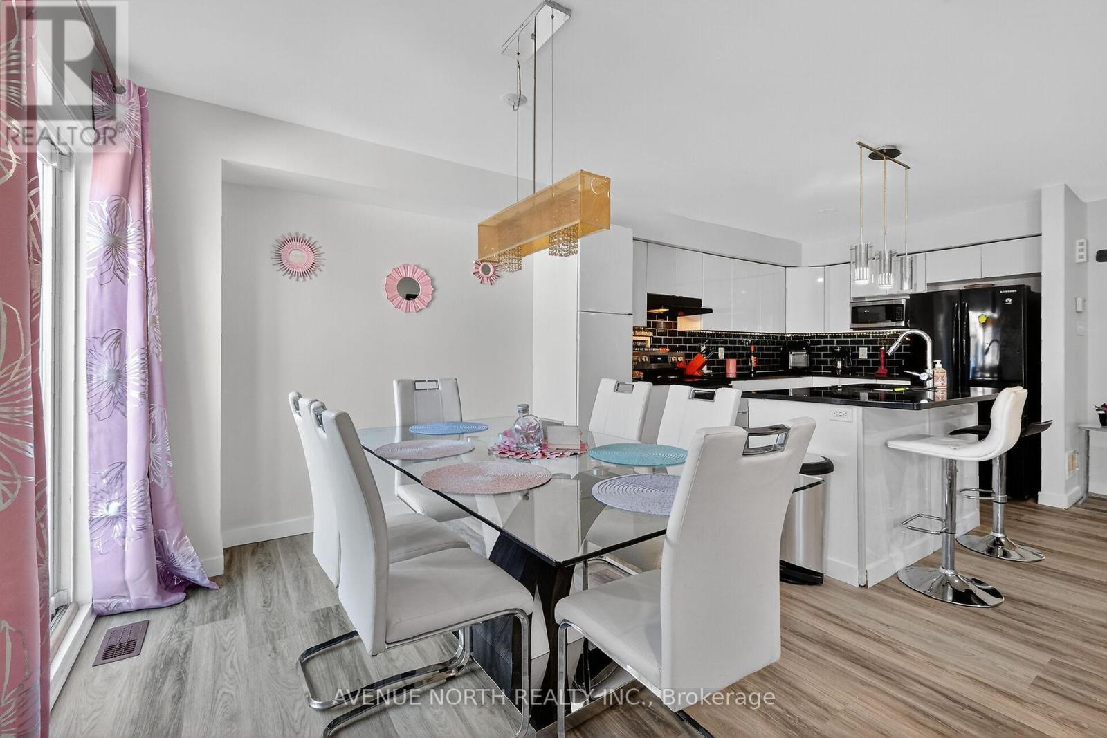 208 Kingswell Street, Ottawa, Ontario  K1T 0L1 - Photo 17 - X12593348