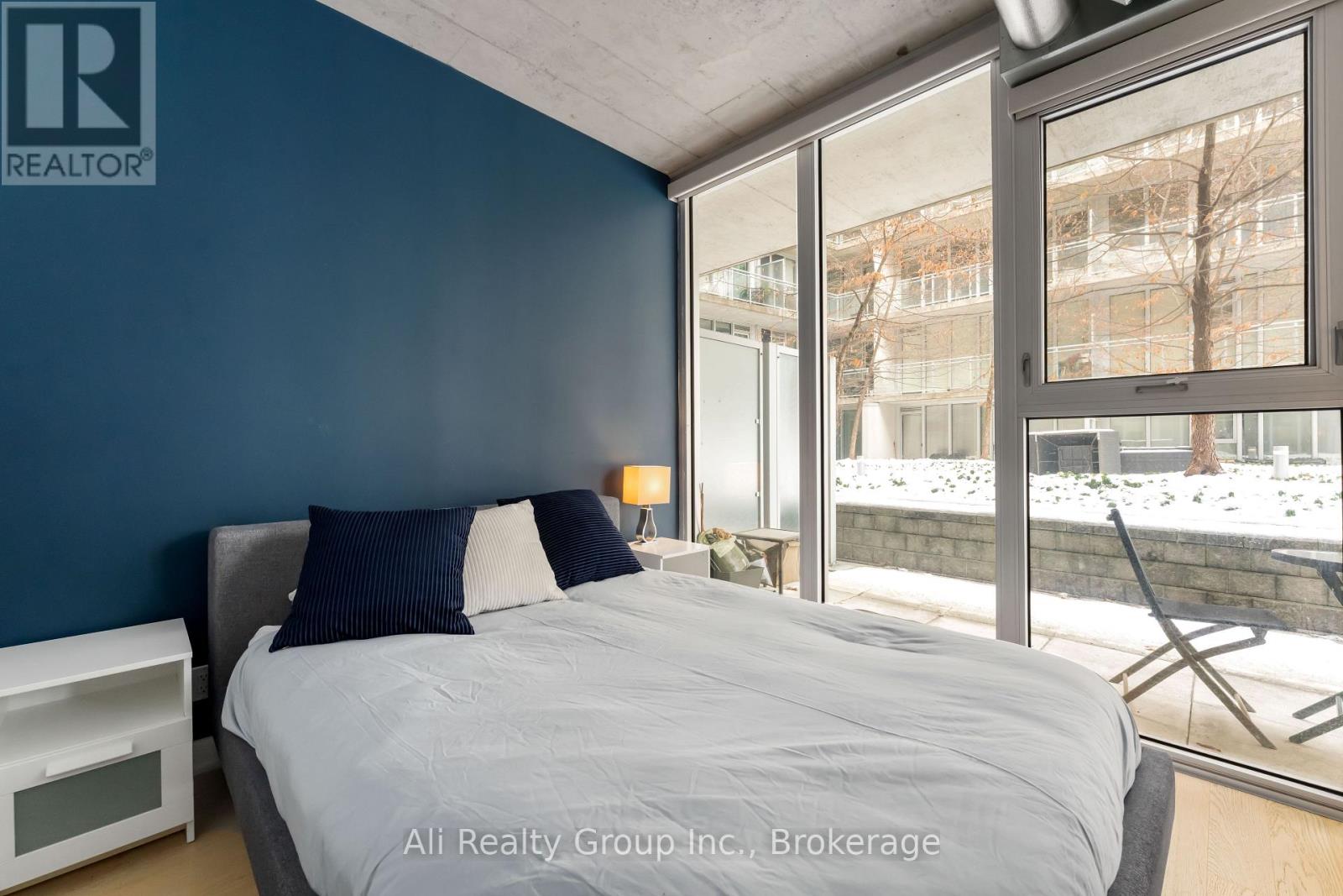 209 - 354 Gladstone Avenue, Ottawa, Ontario K2P 0R4 - Photo 18 - X12593436