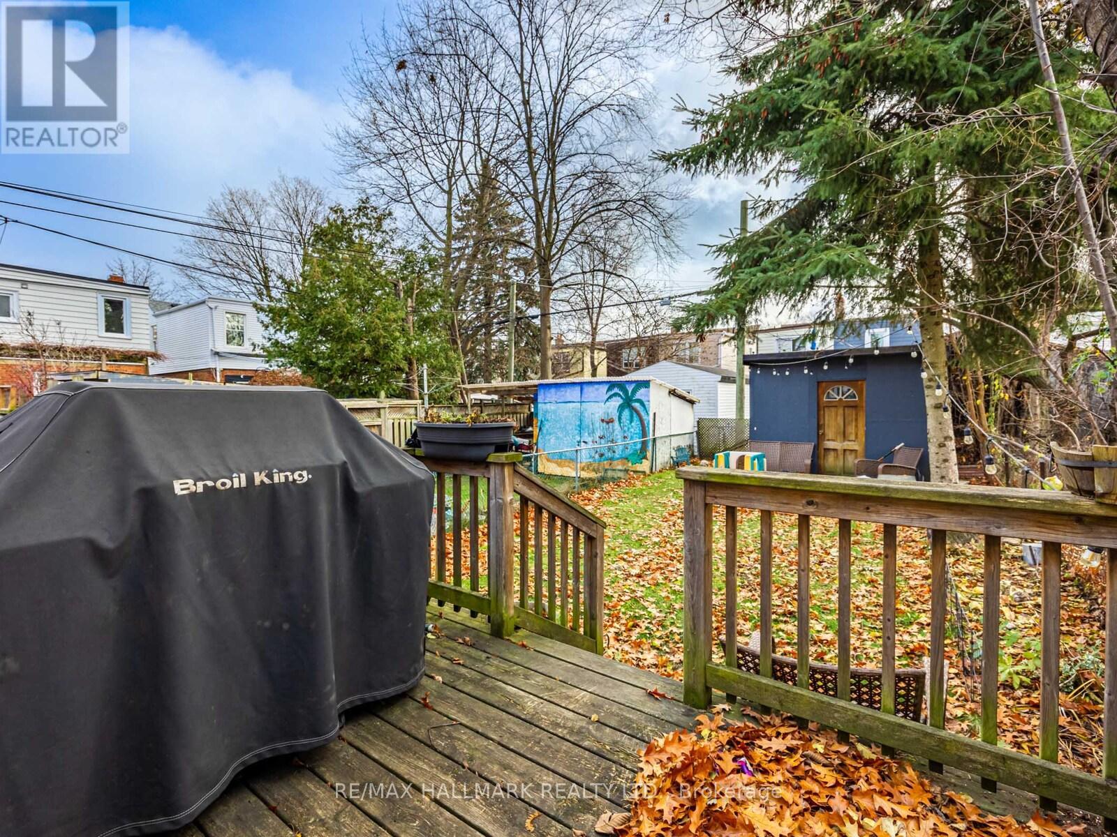 263 Springdale Boulevard, Toronto, Ontario M4C 1Z8 - Photo 18 - E12551250