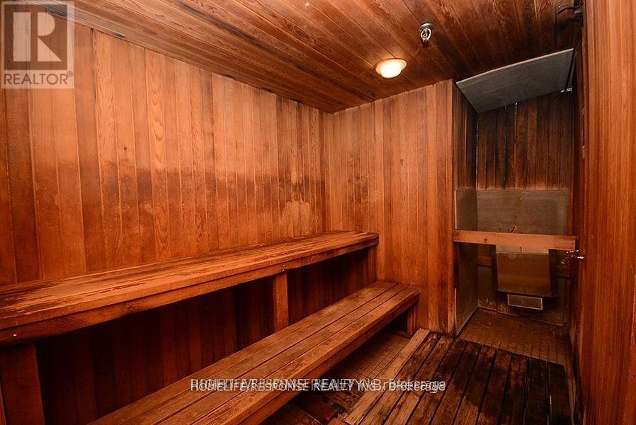 2005 - 50 Eglinton Avenue W, Mississauga, Ontario  L5R 3P5 - Photo 14 - W12592240