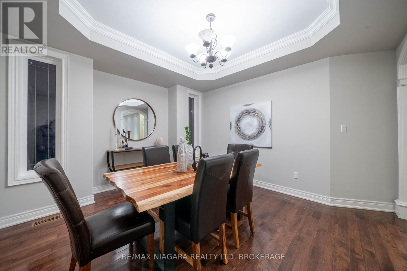 9128 Tapestry Court, Niagara Falls, Ontario  L2H 0E2 - Photo 12 - X12593508