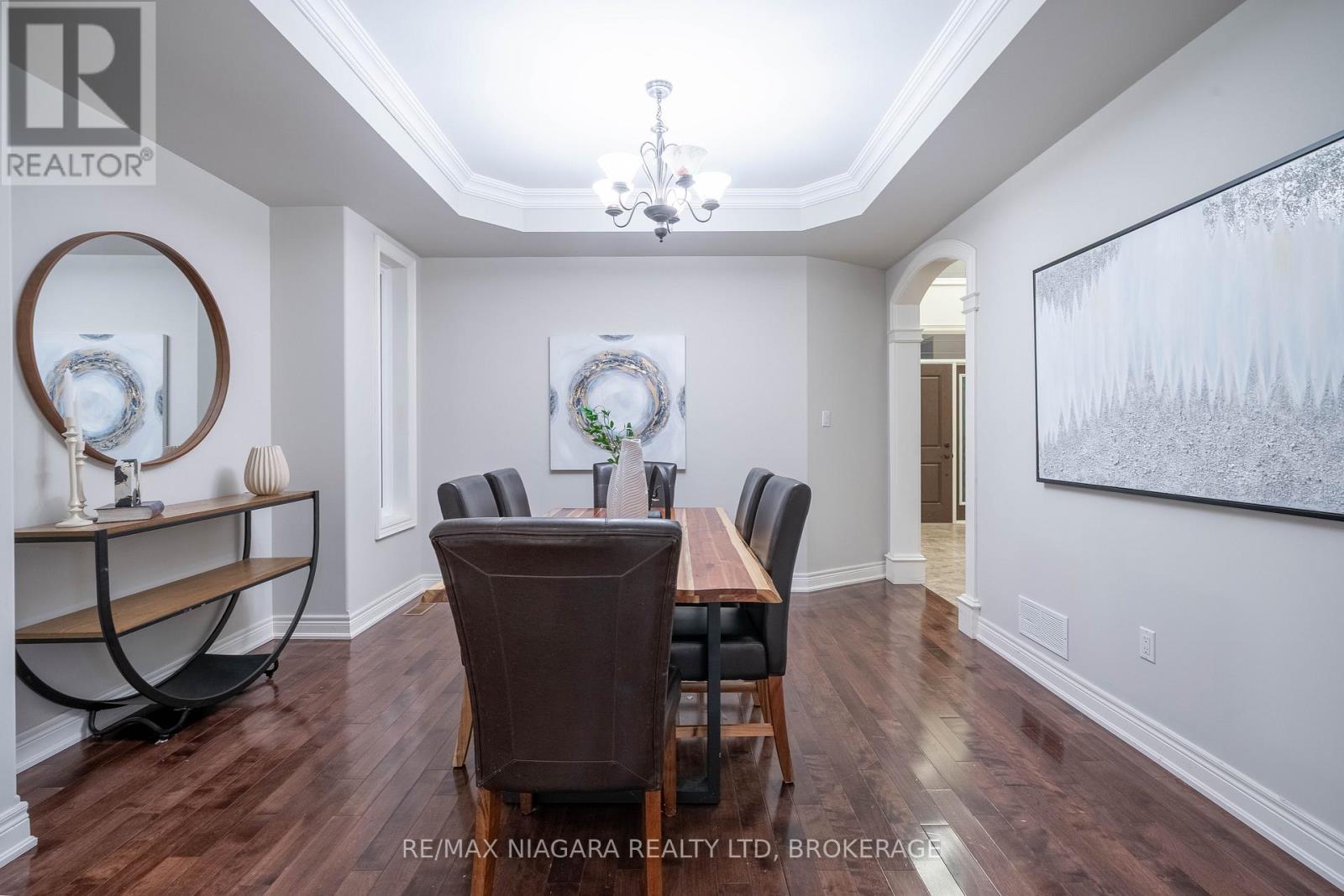 9128 Tapestry Court, Niagara Falls, Ontario  L2H 0E2 - Photo 13 - X12593508