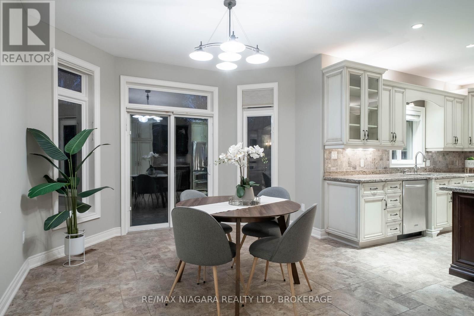 9128 Tapestry Court, Niagara Falls, Ontario  L2H 0E2 - Photo 16 - X12593508