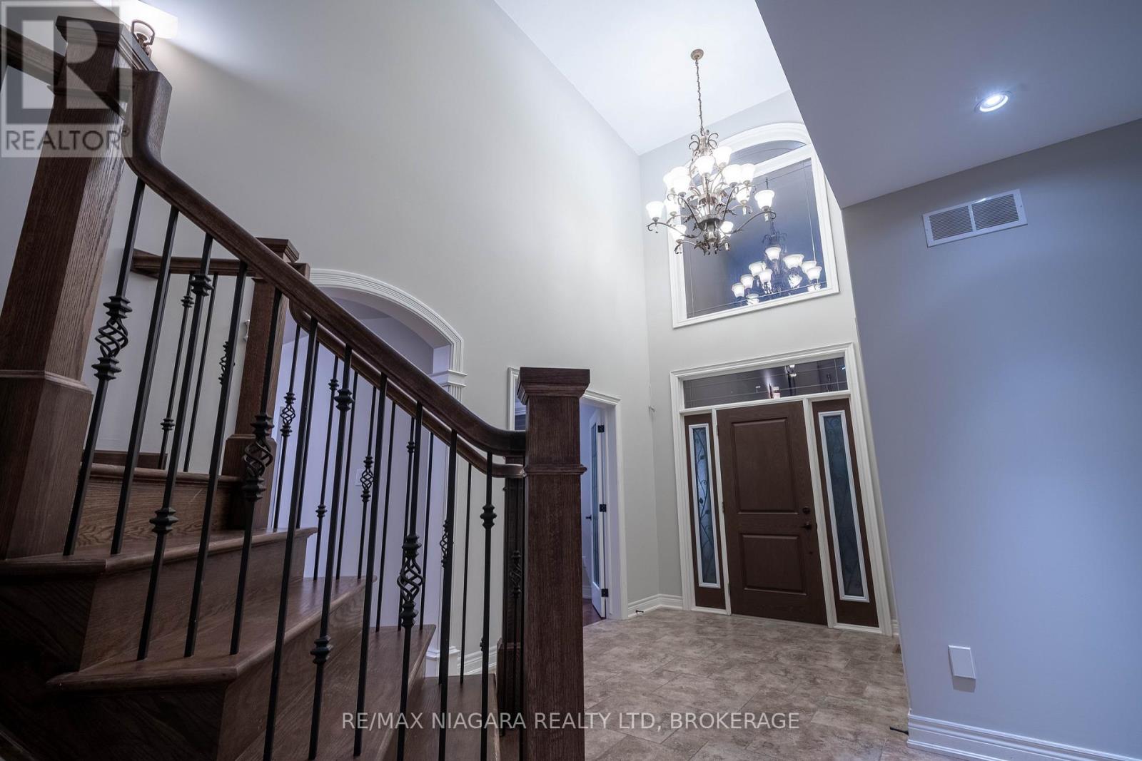 9128 Tapestry Court, Niagara Falls, Ontario  L2H 0E2 - Photo 20 - X12593508