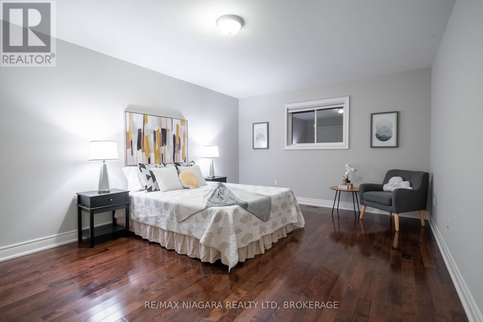 9128 Tapestry Court, Niagara Falls, Ontario  L2H 0E2 - Photo 33 - X12593508