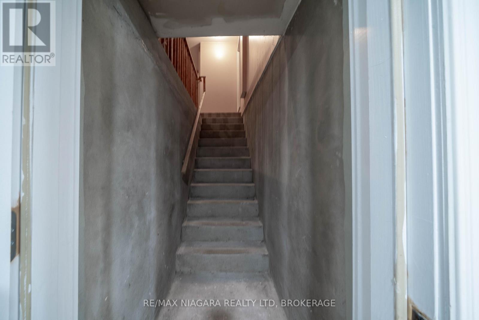 9128 Tapestry Court, Niagara Falls, Ontario  L2H 0E2 - Photo 38 - X12593508