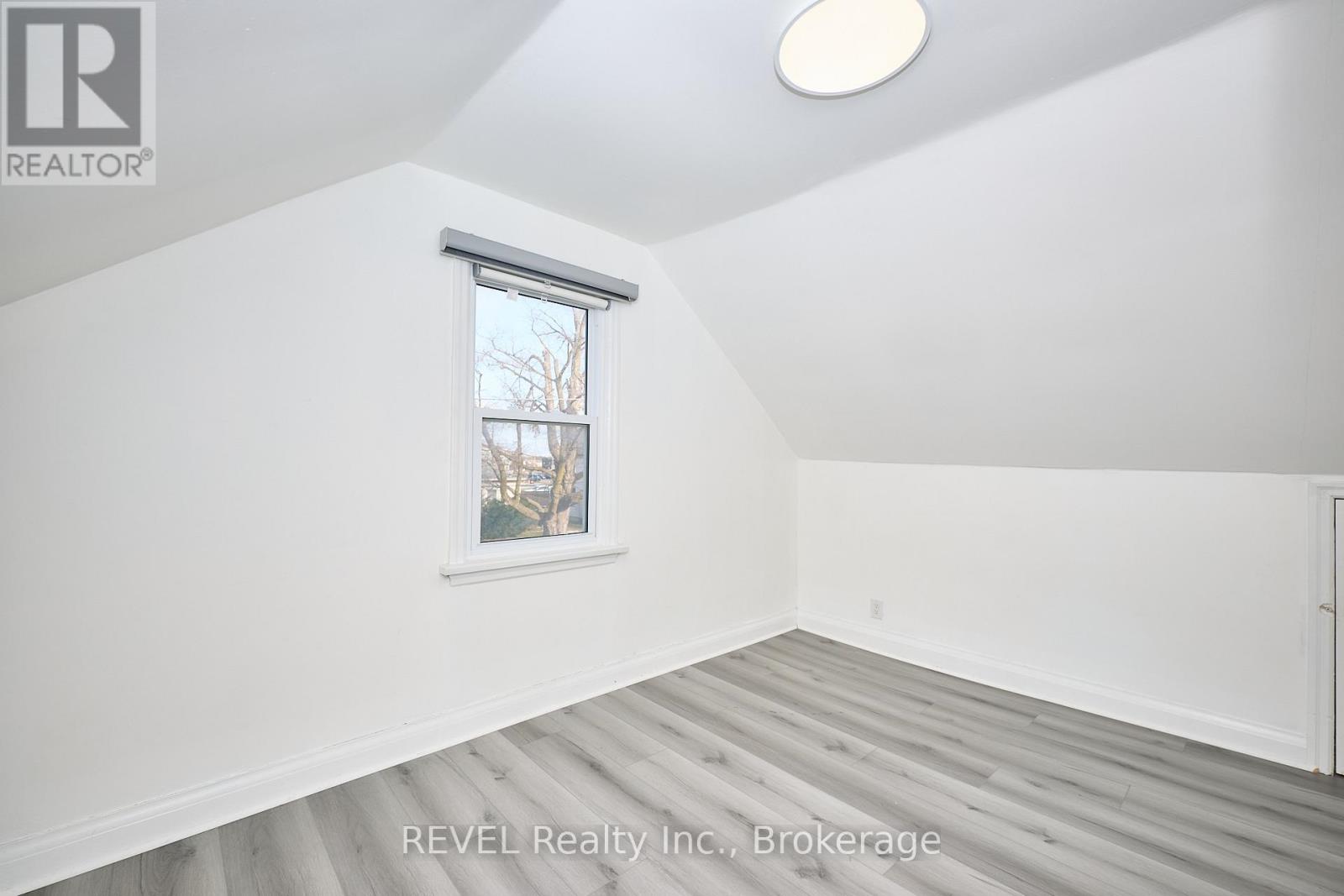 2 - 6172 William Street, Niagara Falls, Ontario  L2E 5S1 - Photo 14 - X12593530