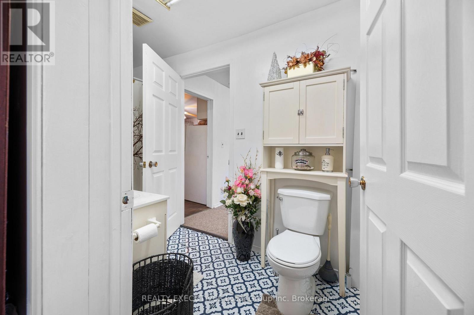 11735 Highway 17 W, West Nipissing, Ontario P0H 1G0 - Photo 16 - X12593528