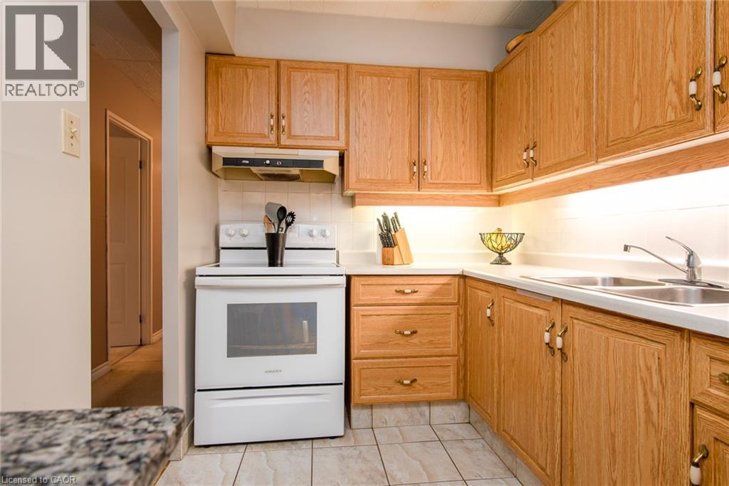 71 Vanier Drive Unit# 104, Kitchener, Ontario  N2C 1J4 - Photo 16 - 40791772