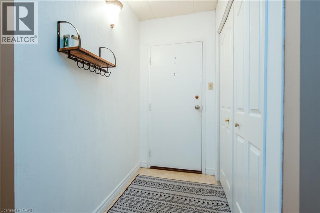 71 Vanier Drive Unit# 104, Kitchener, Ontario  N2C 1J4 - Photo 5 - 40791772