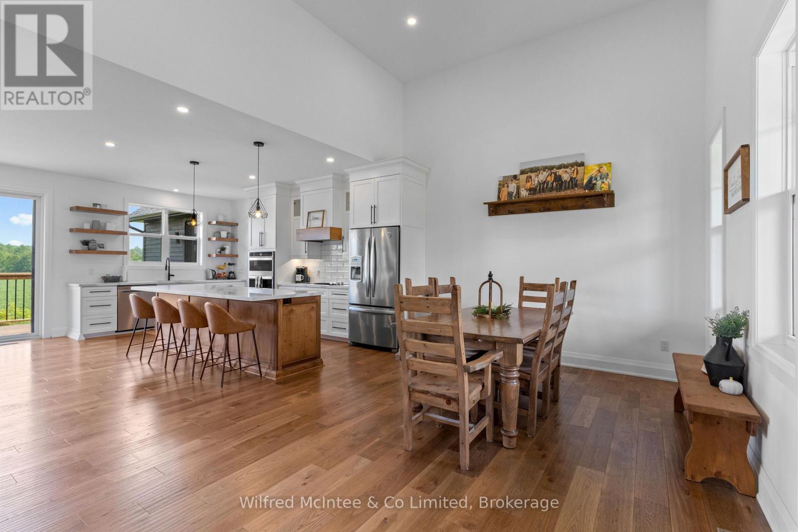 574461 Sideroad 40, West Grey, Ontario N0C 1H0 - Photo 12 - X12593434