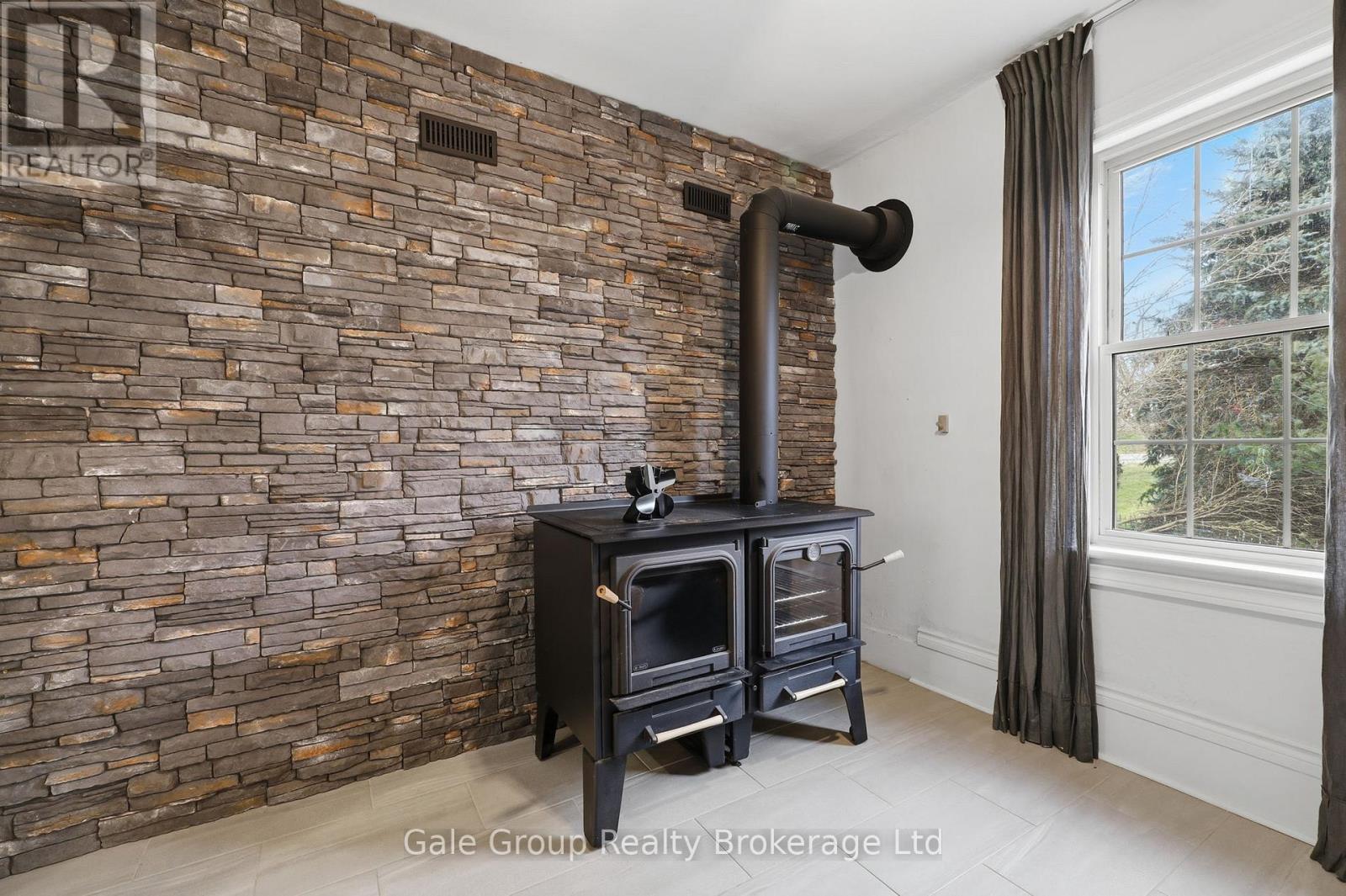 1349 Queen Street, Wilmot, Ontario  N0B 2E0 - Photo 16 - X12593536