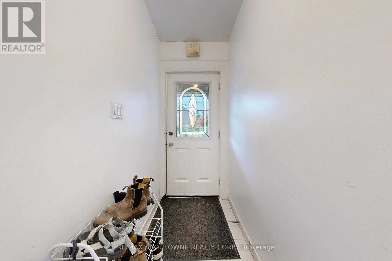 515 Ossington Avenue, Toronto, Ontario  M6G 3T3 - Photo 16 - C12593278
