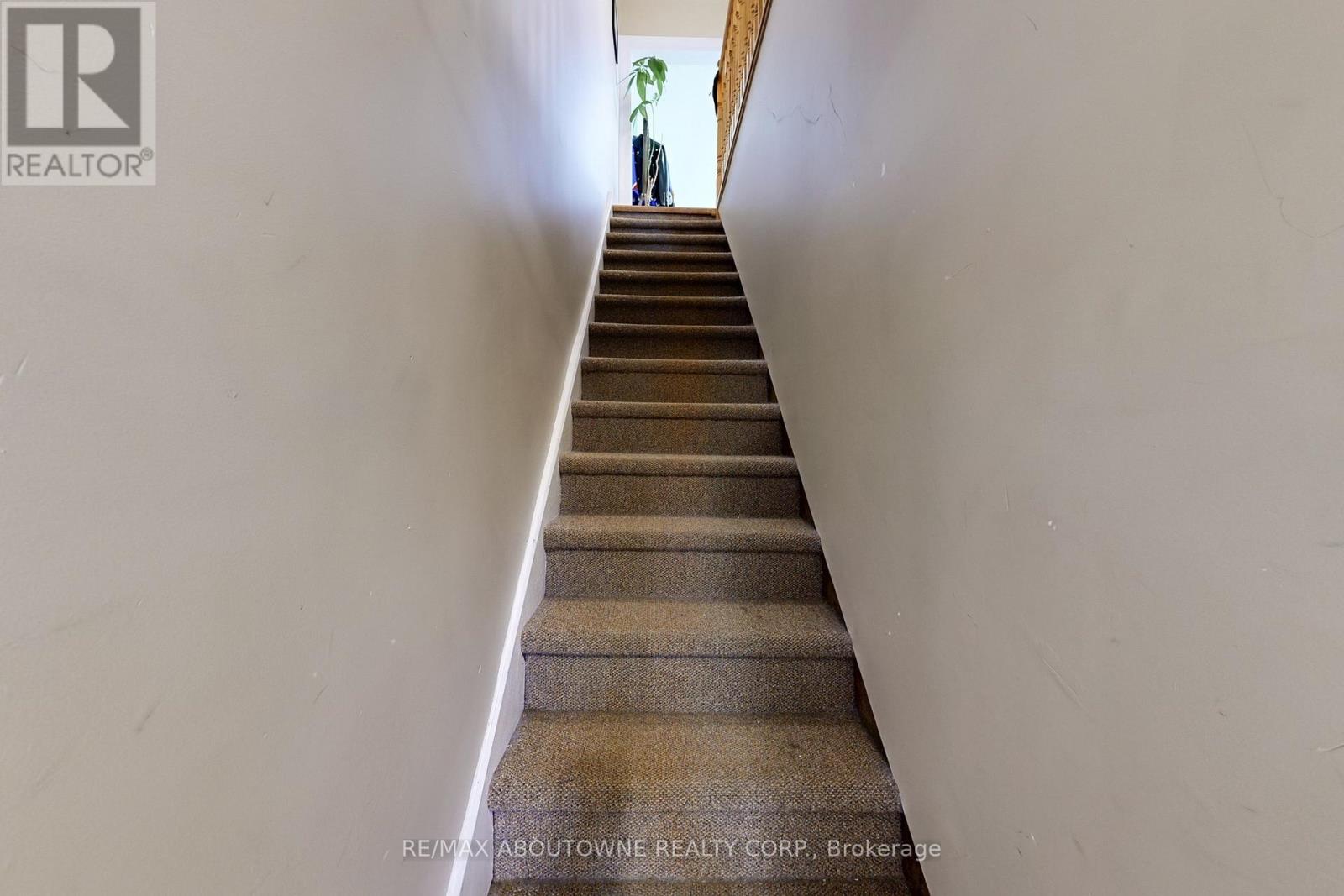 515 Ossington Avenue, Toronto, Ontario  M6G 3T3 - Photo 17 - C12593278