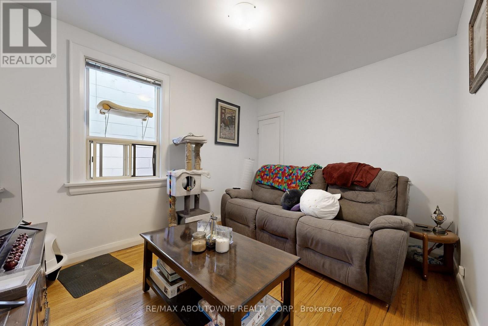 515 Ossington Avenue, Toronto, Ontario  M6G 3T3 - Photo 28 - C12593278
