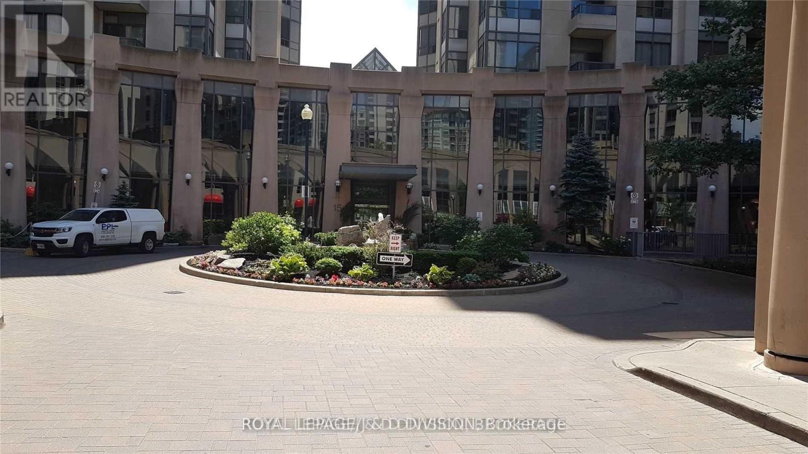 1915 - 15 NORTHTOWN WAY, Toronto, Ontario