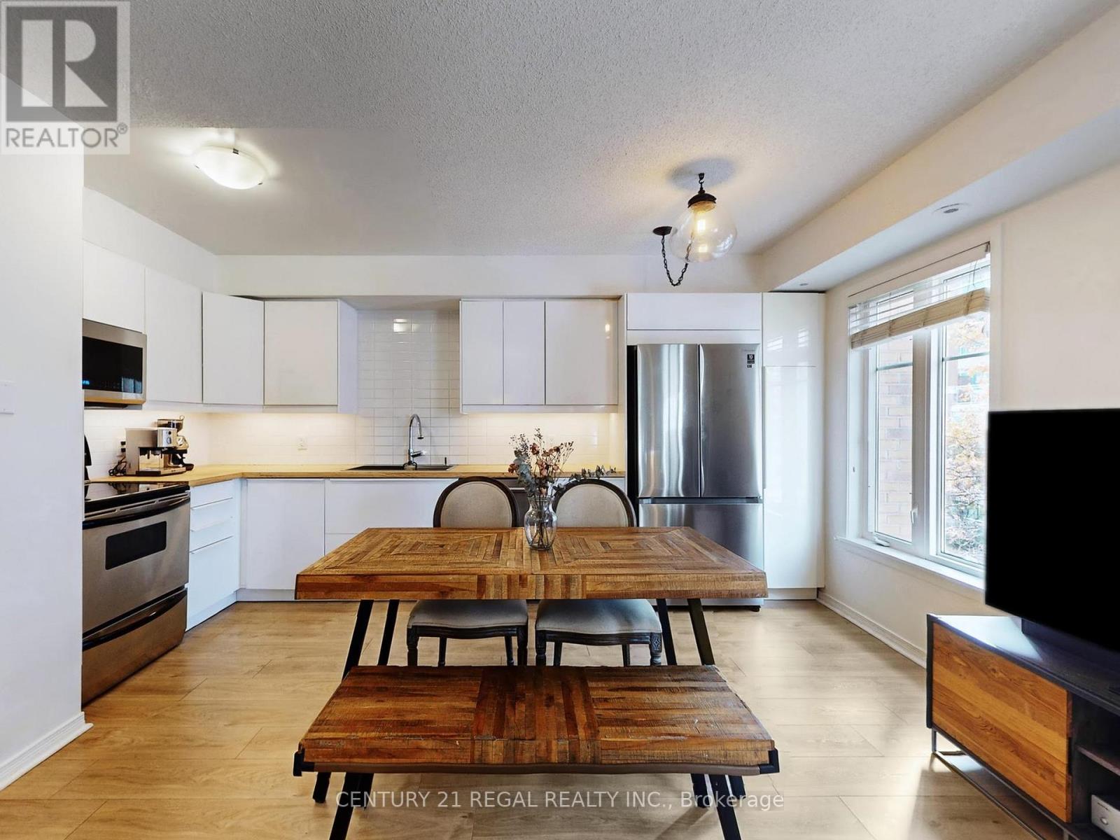 931 - 50 WESTERN BATTERY ROAD, Toronto, Ontario