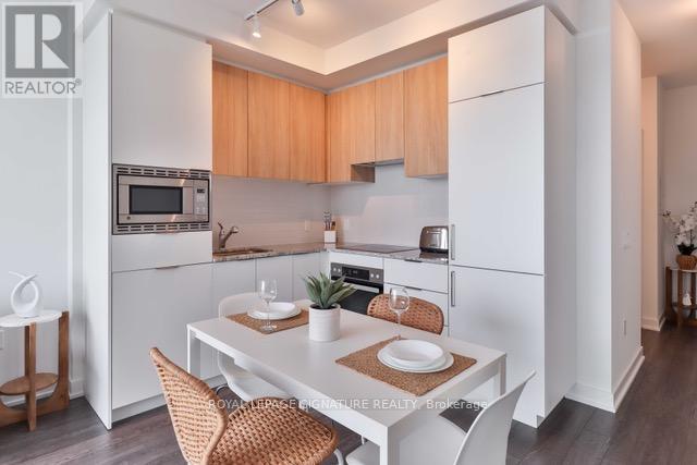 2406 - 50 O'neill Road, Toronto, Ontario  M3C 0R1 - Photo 5 - C12593374