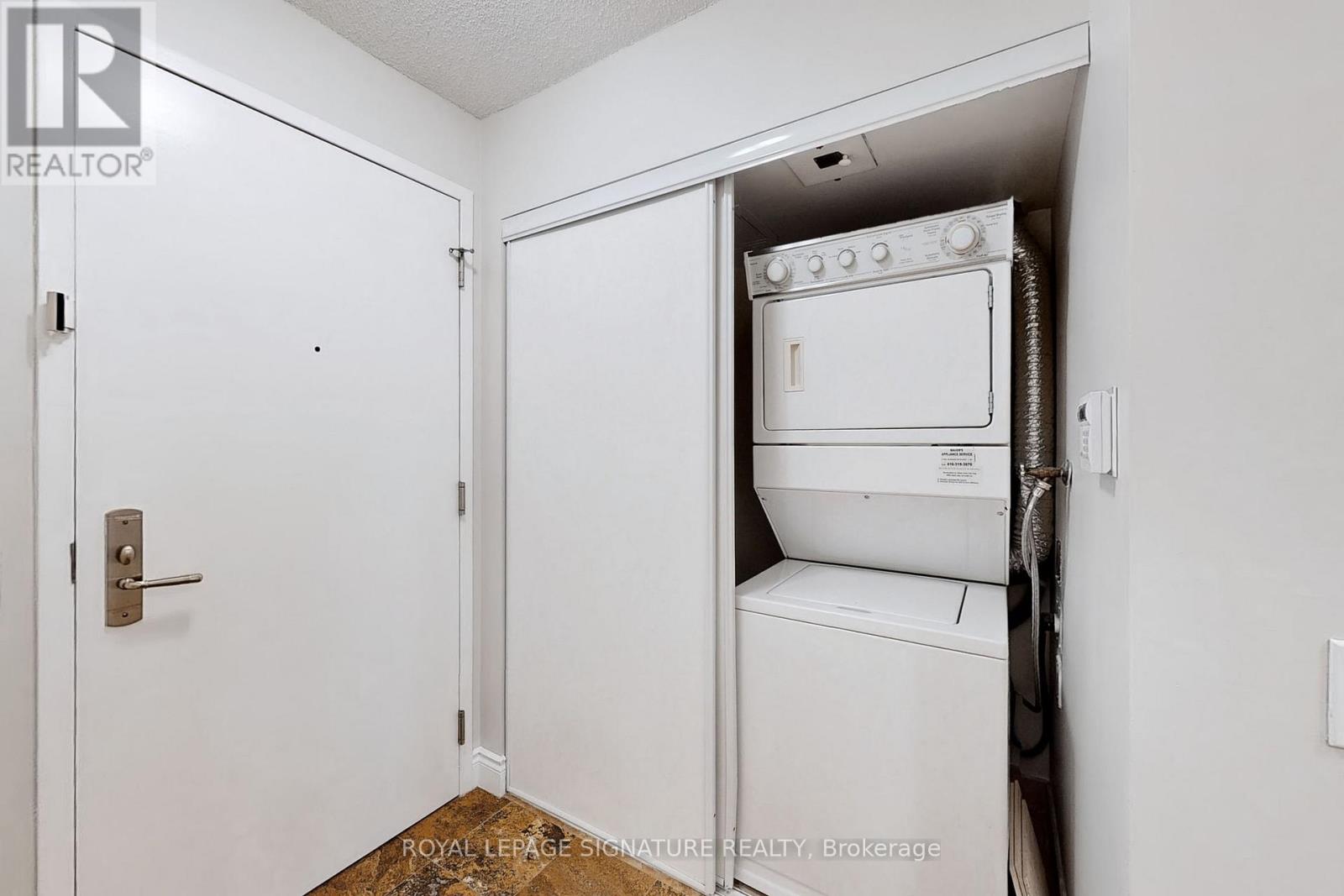 521 - 80 Harrison Garden Boulevard, Toronto, Ontario  M2N 7E3 - Photo 7 - C12593414