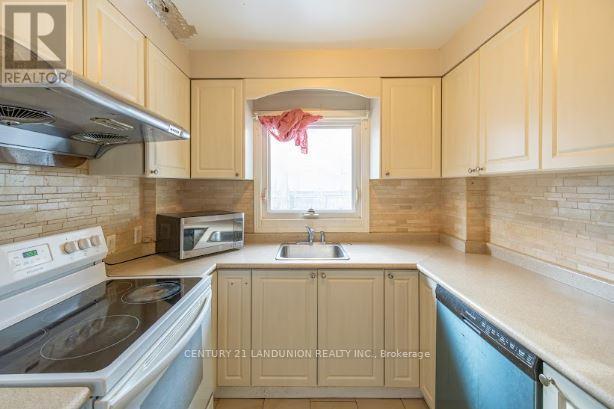 2982 Bayview Avenue, Toronto, Ontario  M2N 5K8 - Photo 17 - C12593426