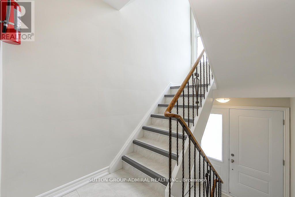 Unit 2 - 28 Garthdale Court, Toronto, Ontario  M3H 5P8 - Photo 2 - C12593428
