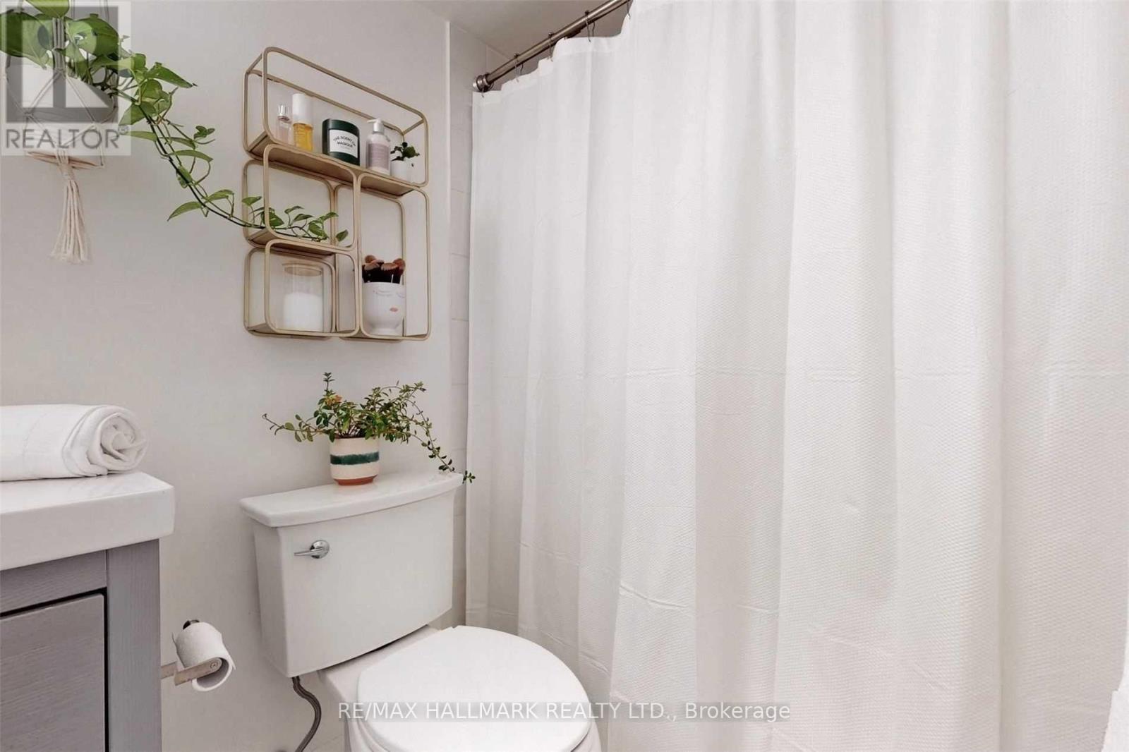 408 - 140 Bathurst Street, Toronto, Ontario  M5V 3N8 - Photo 9 - C12593502