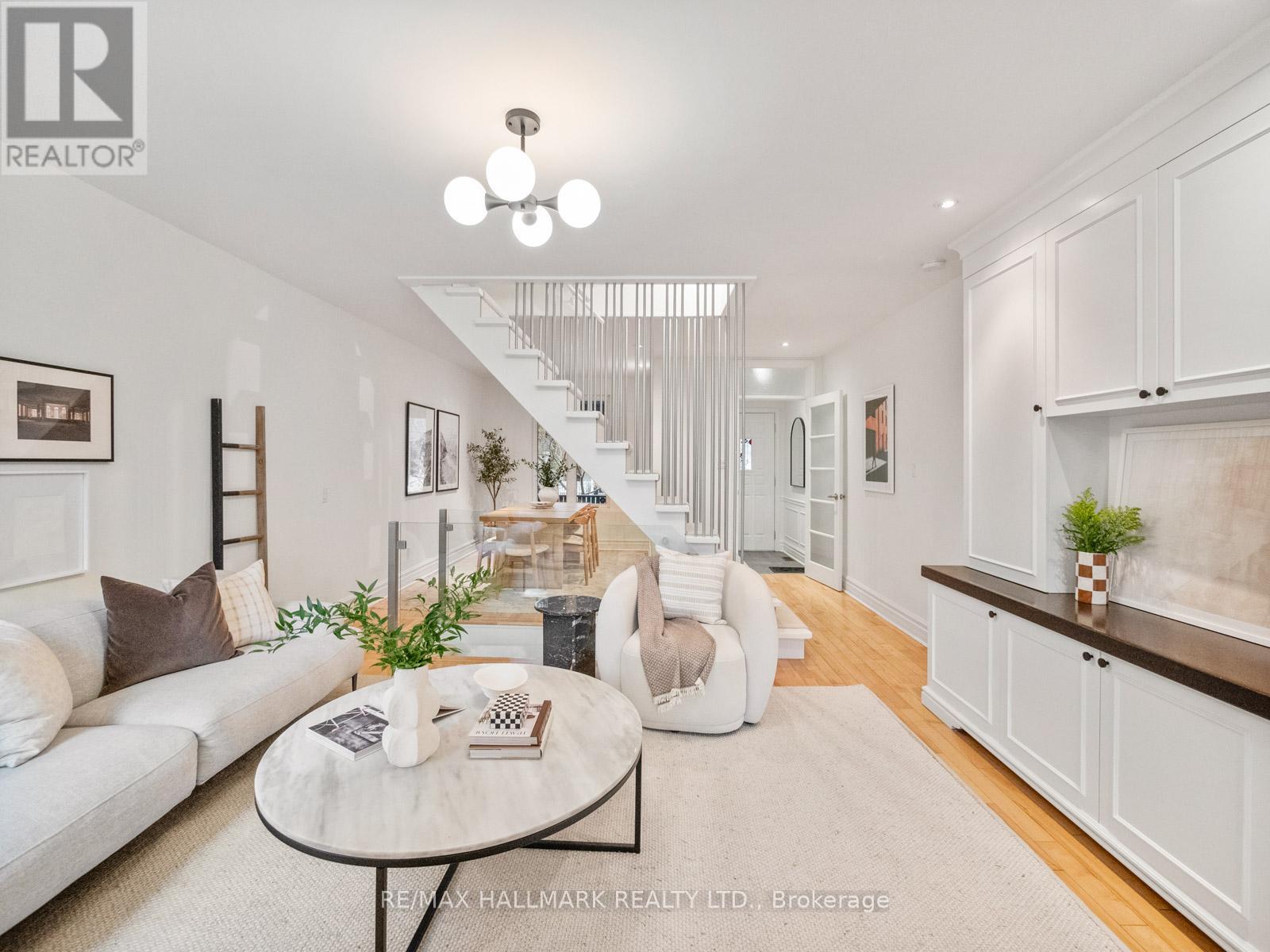 132 Withrow Avenue, Toronto, Ontario  M4K 1C9 - Photo 11 - E12593496