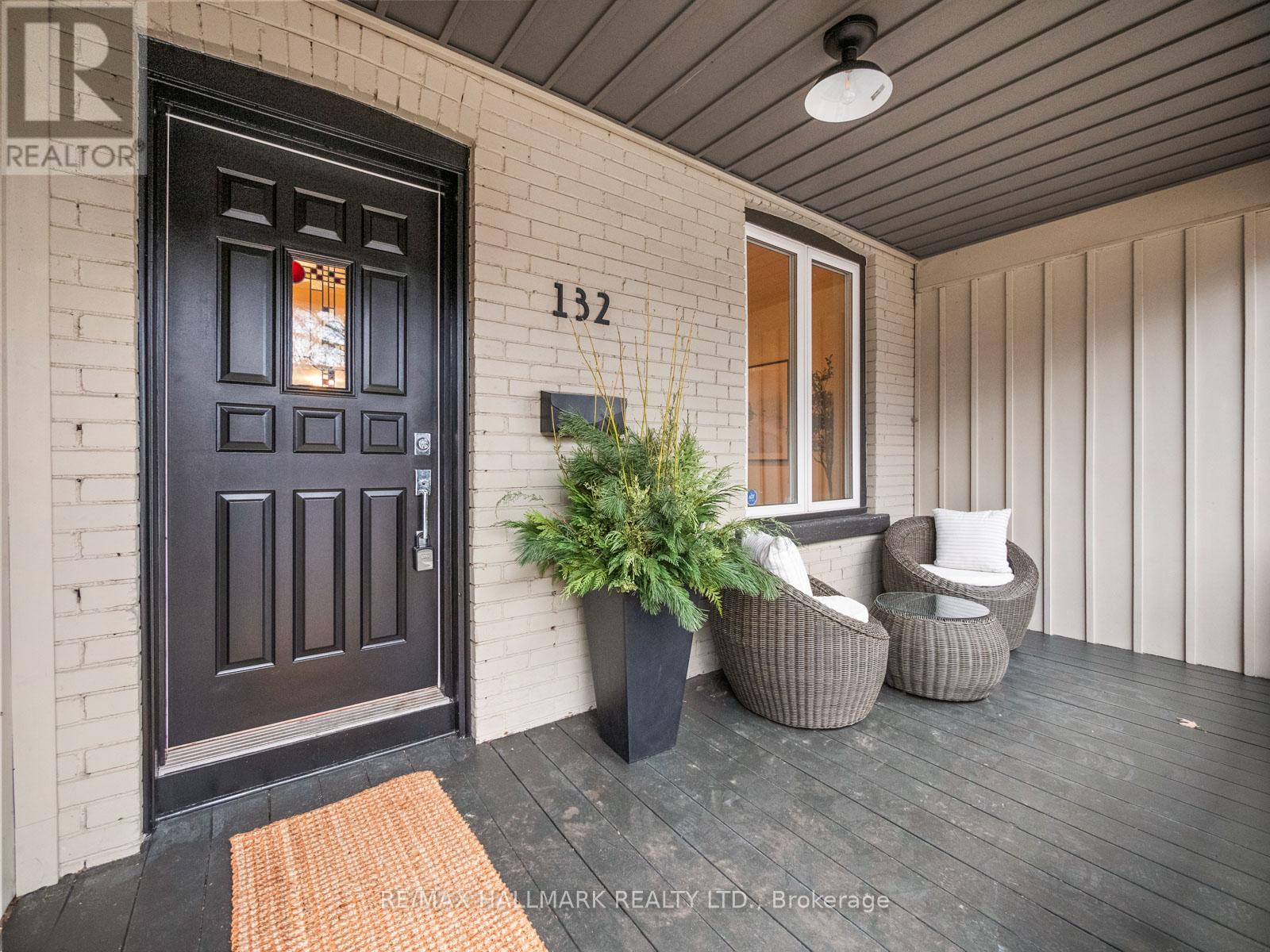 132 Withrow Avenue, Toronto, Ontario  M4K 1C9 - Photo 2 - E12593496