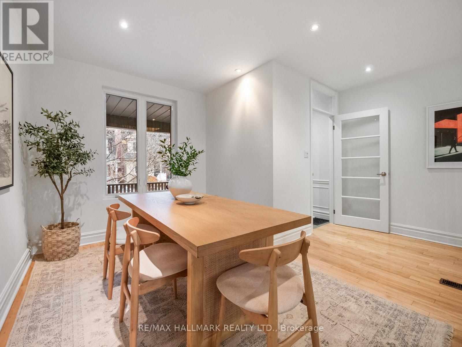 132 Withrow Avenue, Toronto, Ontario  M4K 1C9 - Photo 7 - E12593496