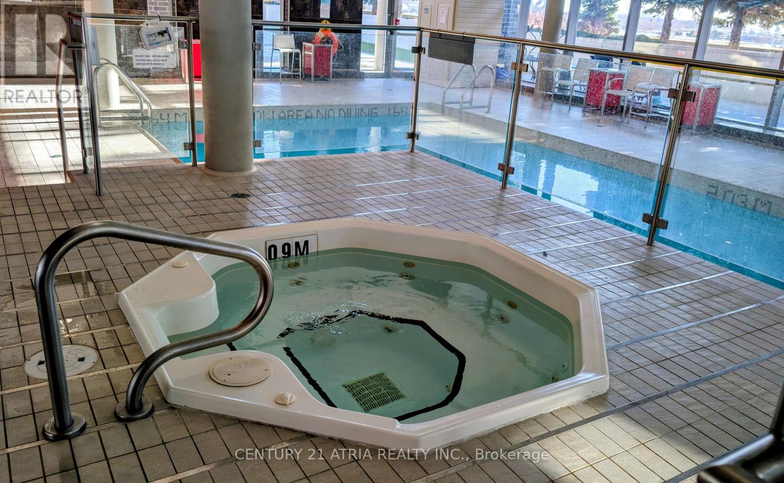 2812 - 125 Village Green Square, Toronto, Ontario  M1S 0L1 - Photo 15 - E12593504