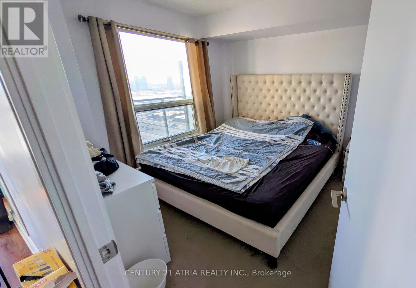 2812 - 125 Village Green Square, Toronto, Ontario  M1S 0L1 - Photo 7 - E12593504