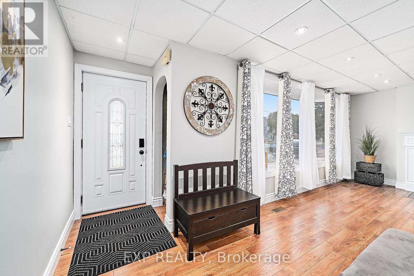 17 Eastwood Avenue N, Oshawa, Ontario  L1G 3Y5 - Photo 11 - E12593526