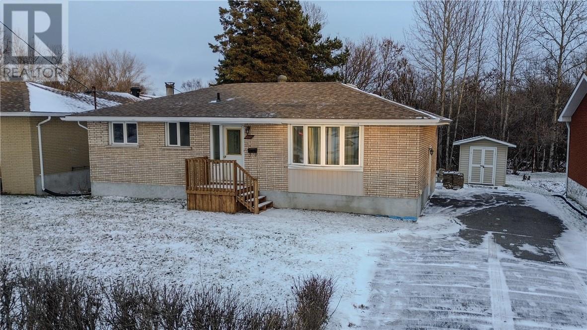 1414 Lansing Avenue, Sudbury, Ontario P3A 4C7 - Photo 1 - 2125838