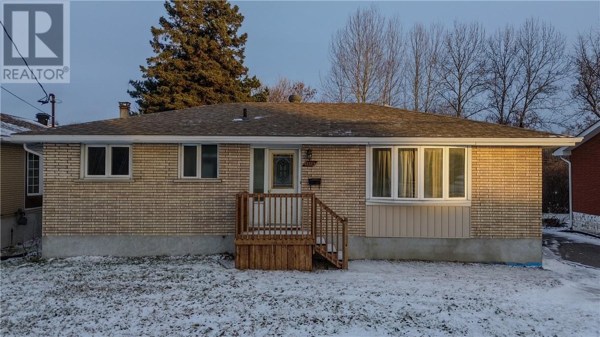 1414 Lansing Avenue, Sudbury, Ontario P3A 4C7 - Photo 2 - 2125838