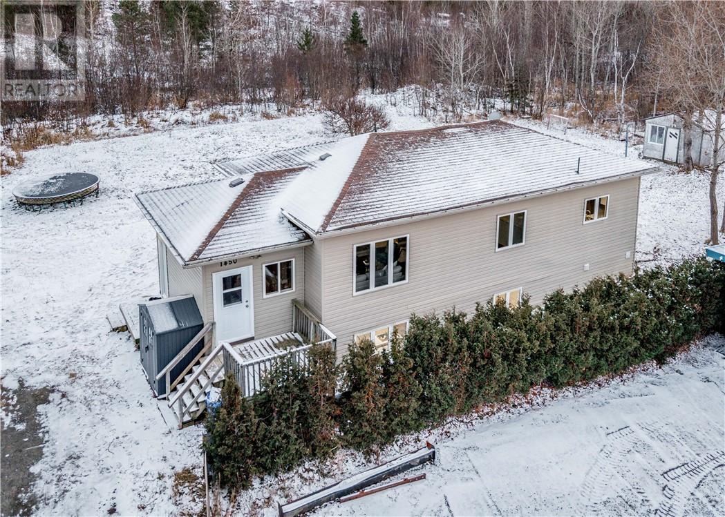 1450 Highway 17 East, Wahnapitae, Ontario P0M 3C0 - Photo 1 - 2125832