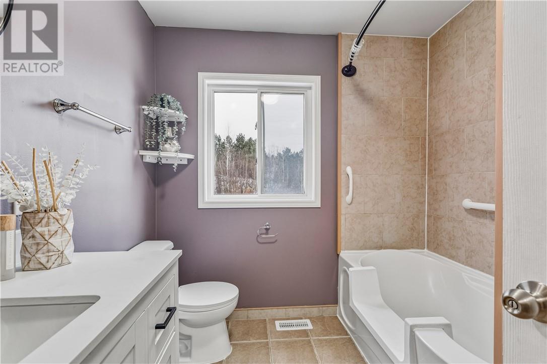 1450 Highway 17 East, Wahnapitae, Ontario P0M 3C0 - Photo 13 - 2125832