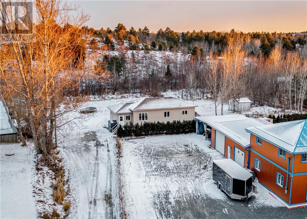 1450 Highway 17 East, Wahnapitae, Ontario P0M 3C0 - Photo 33 - 2125832