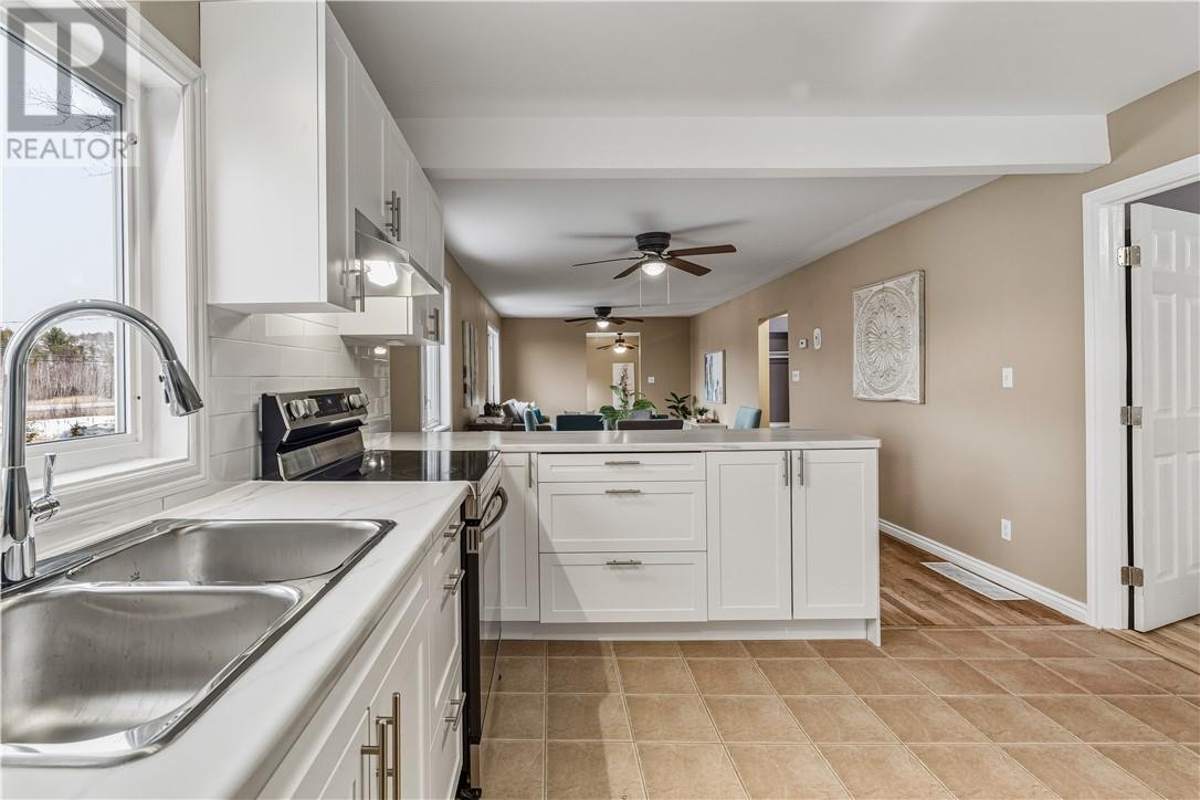 1450 Highway 17 East, Wahnapitae, Ontario P0M 3C0 - Photo 8 - 2125832