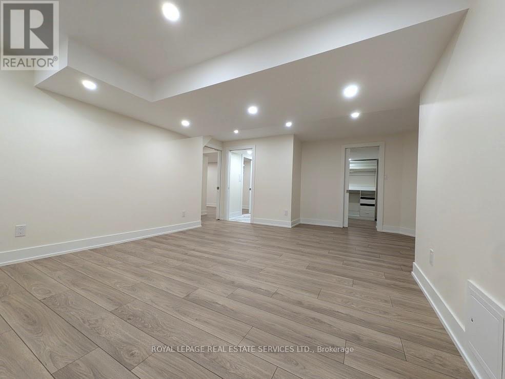 65 Villagewood Court, Vaughan, Ontario  L4L 8V9 - Photo 14 - N12593290