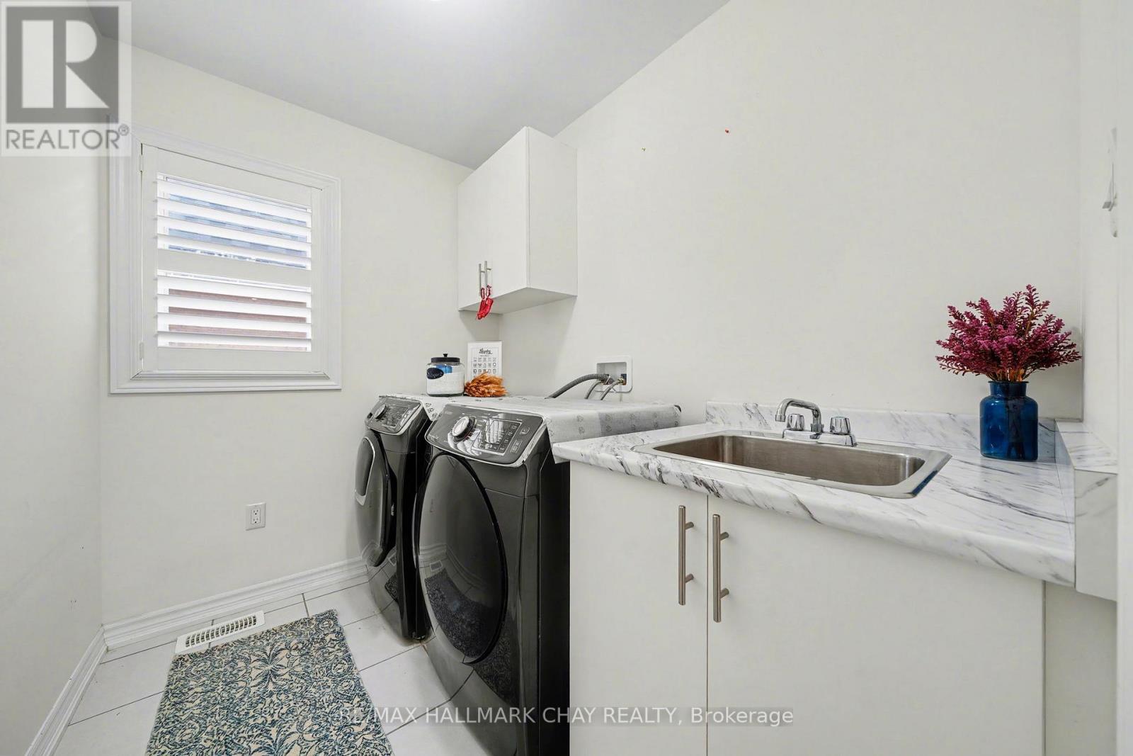 54 Gould Crescent, New Tecumseth (Beeton), Ontario  L0G 1A0 - Photo 33 - N12593298