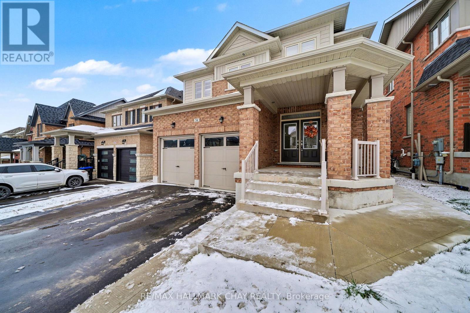 54 Gould Crescent, New Tecumseth (Beeton), Ontario  L0G 1A0 - Photo 4 - N12593298