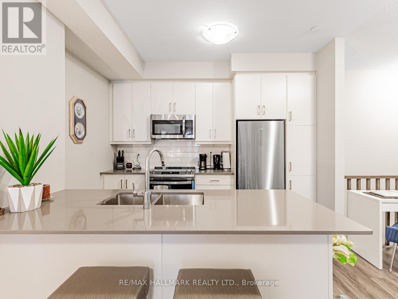 193 - 141 Honeycrisp Crescent, Vaughan (Vaughan Corporate Centre), Ontario  L4K 0N7 - Photo 19 - N12593324