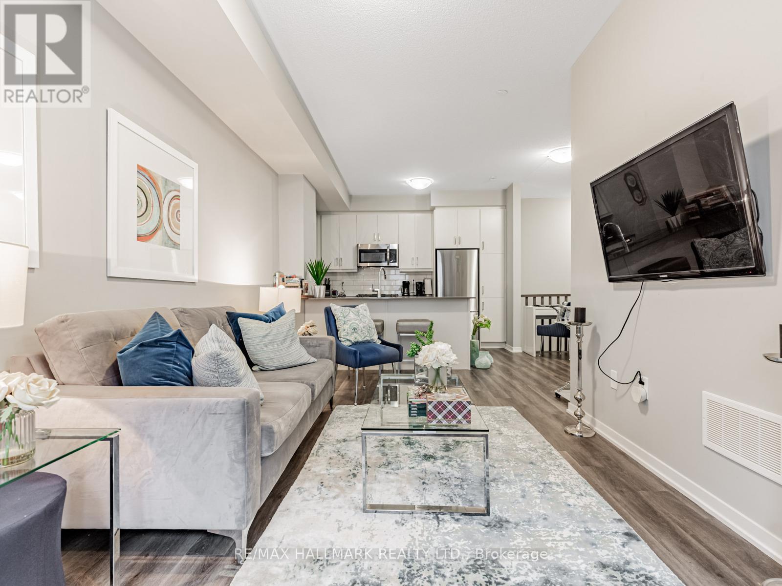 193 - 141 Honeycrisp Crescent, Vaughan (Vaughan Corporate Centre), Ontario  L4K 0N7 - Photo 6 - N12593324