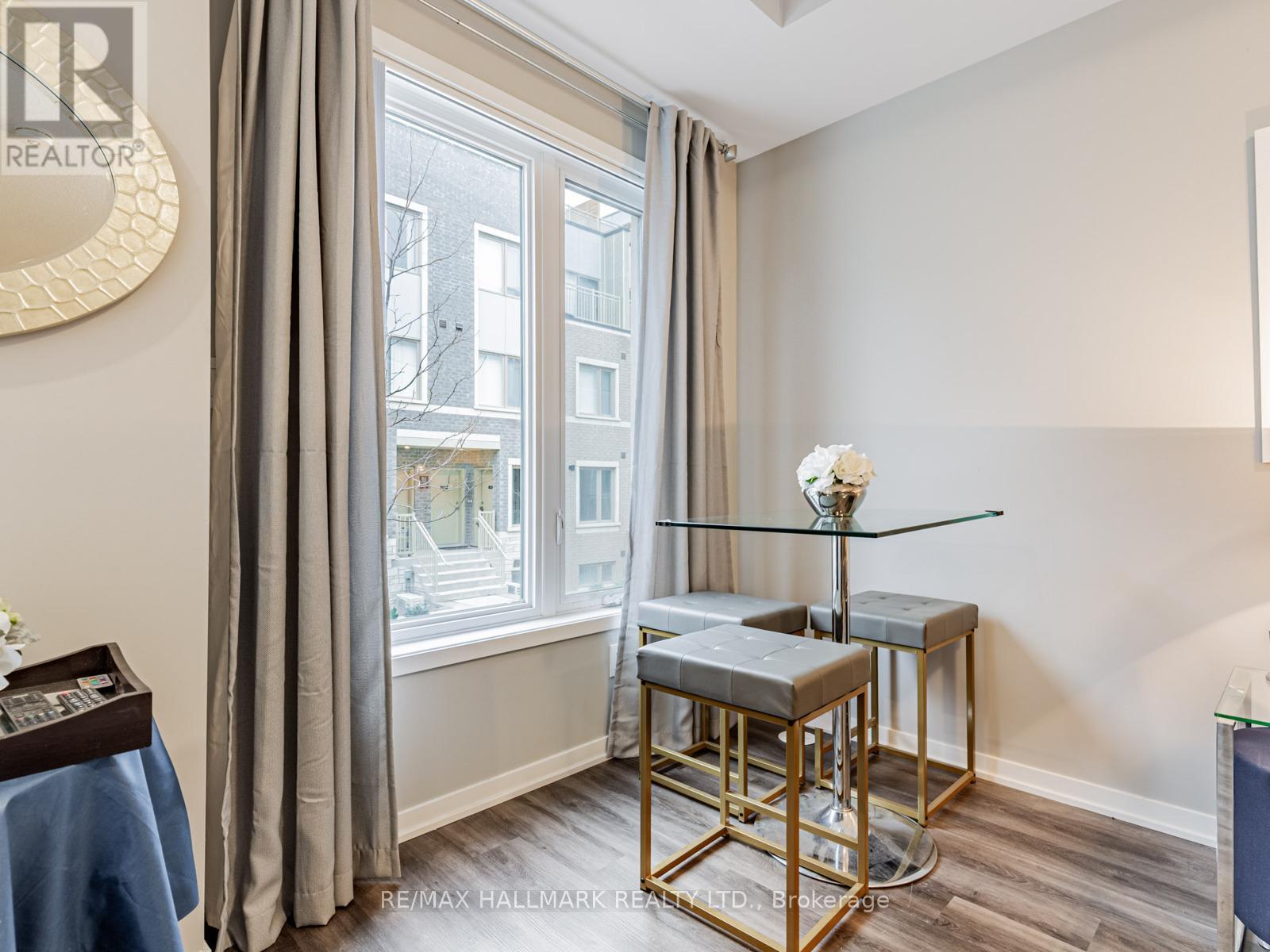 193 - 141 Honeycrisp Crescent, Vaughan (Vaughan Corporate Centre), Ontario  L4K 0N7 - Photo 7 - N12593324