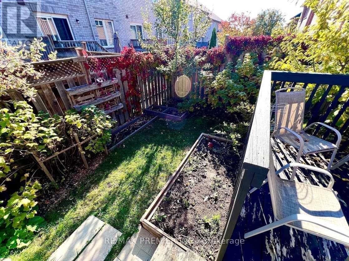 739 Joe Persechini Drive, Newmarket, Ontario  L3X 2S1 - Photo 7 - N12593368