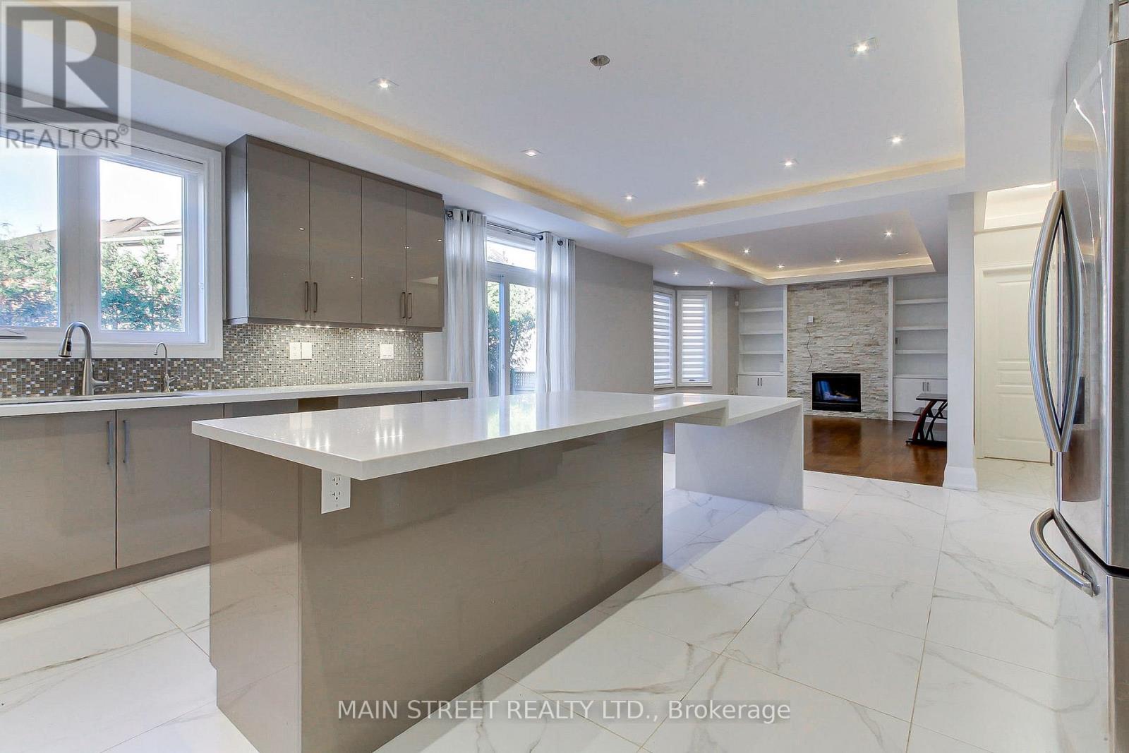 36 Adastra Crescent, Markham, Ontario  L6C 3G7 - Photo 16 - N12593482