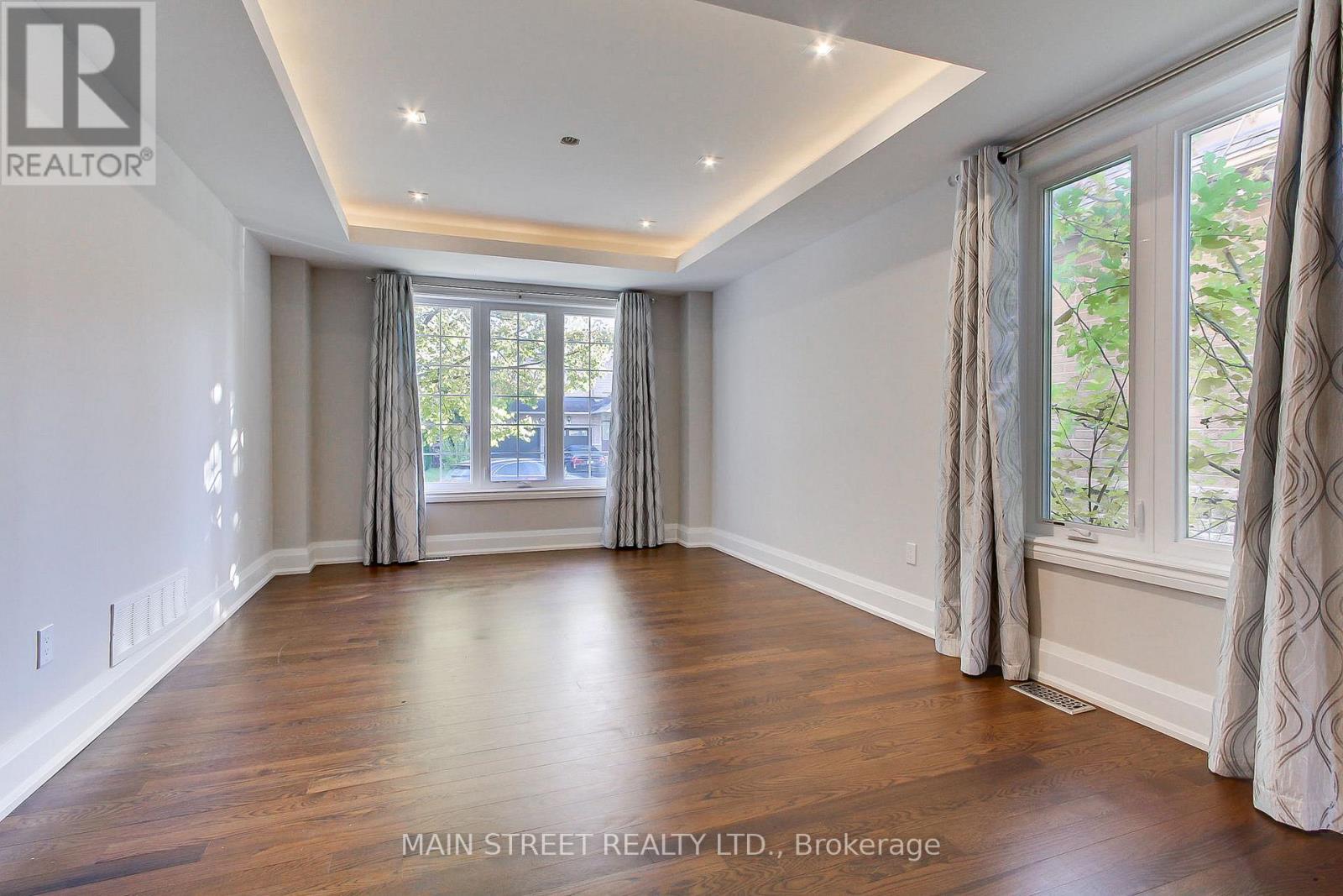 36 Adastra Crescent, Markham, Ontario  L6C 3G7 - Photo 5 - N12593482