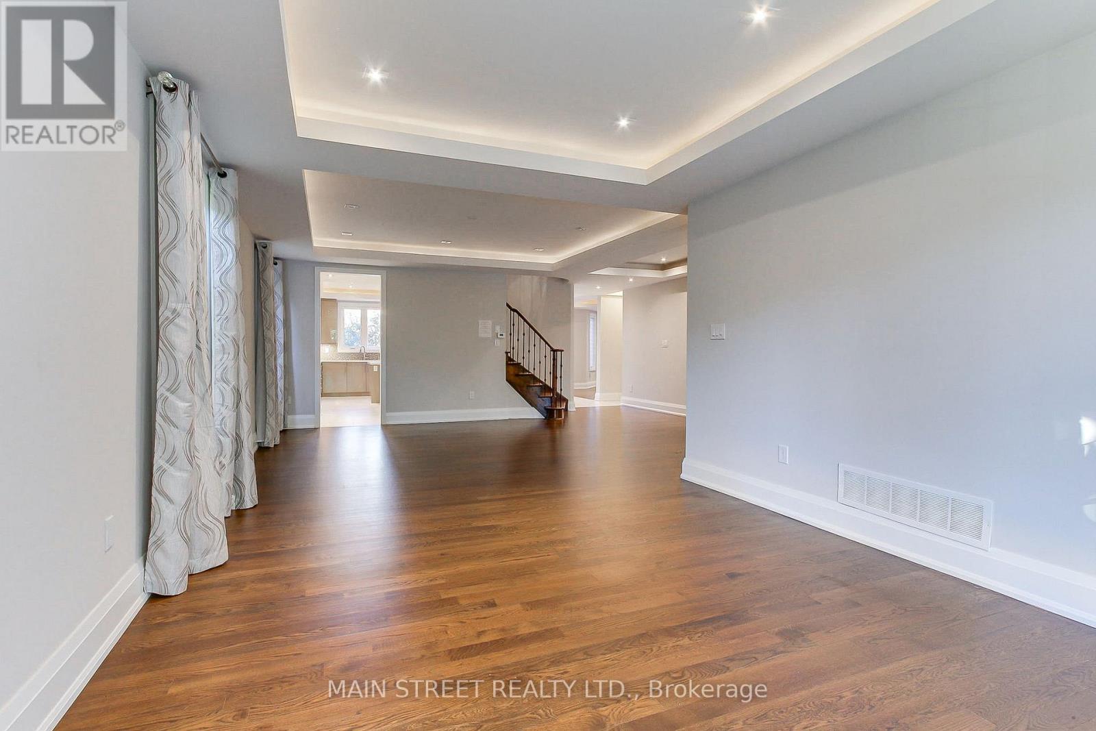 36 Adastra Crescent, Markham, Ontario  L6C 3G7 - Photo 6 - N12593482